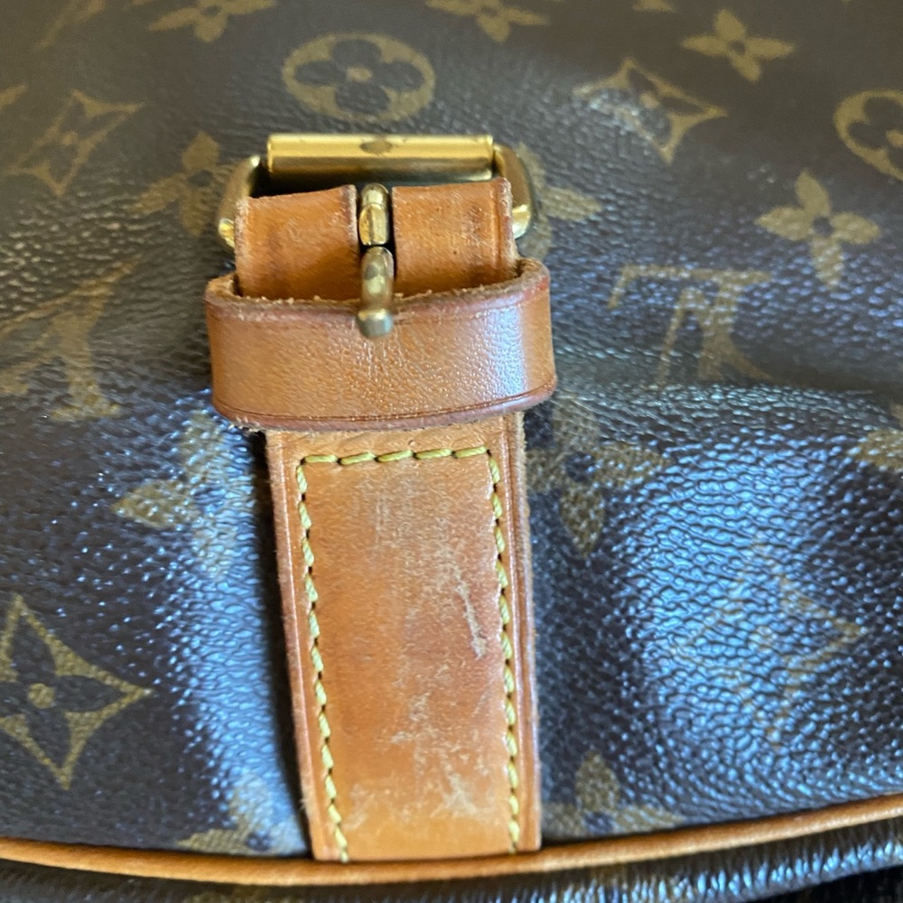LOUIS VUITTON Saumur 35 Monogram - Picture 4 of 7